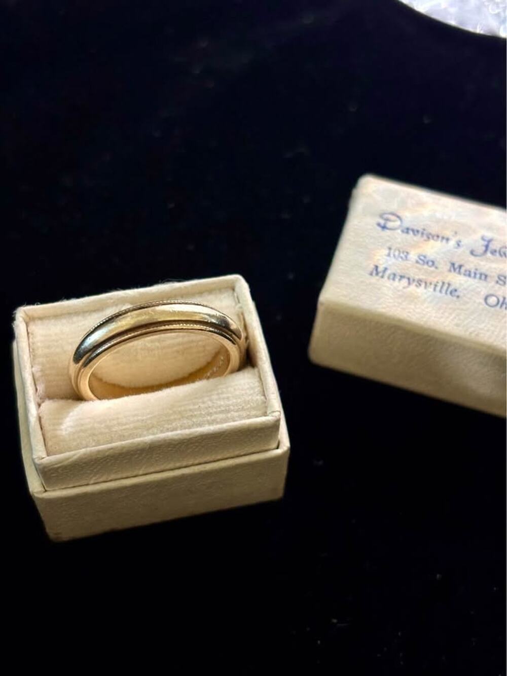 ArtCarved 14K Gold Band – Size 6 – 5.7g